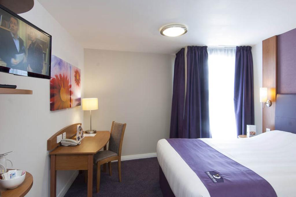 Premier Inn Ashford Central Ngoại thất bức ảnh