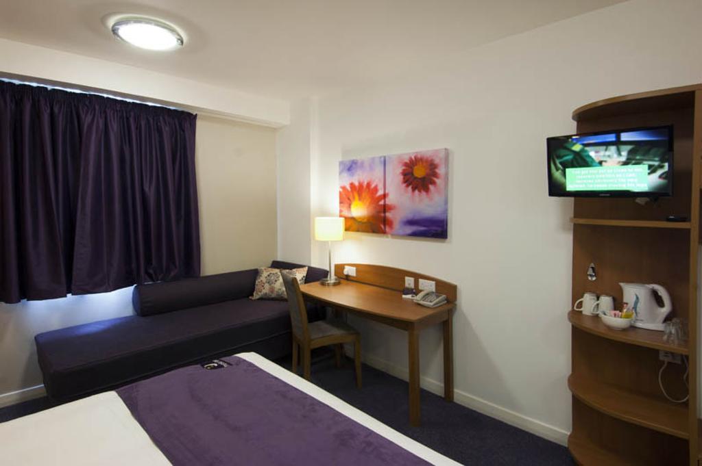 Premier Inn Ashford Central Ngoại thất bức ảnh