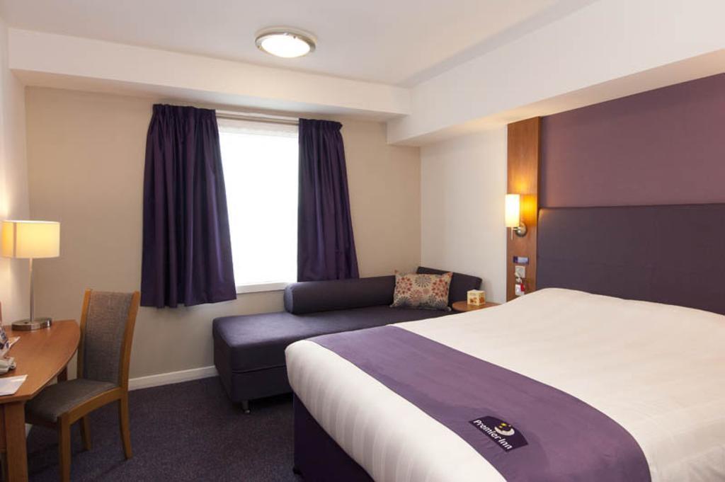 Premier Inn Ashford Central Phòng bức ảnh