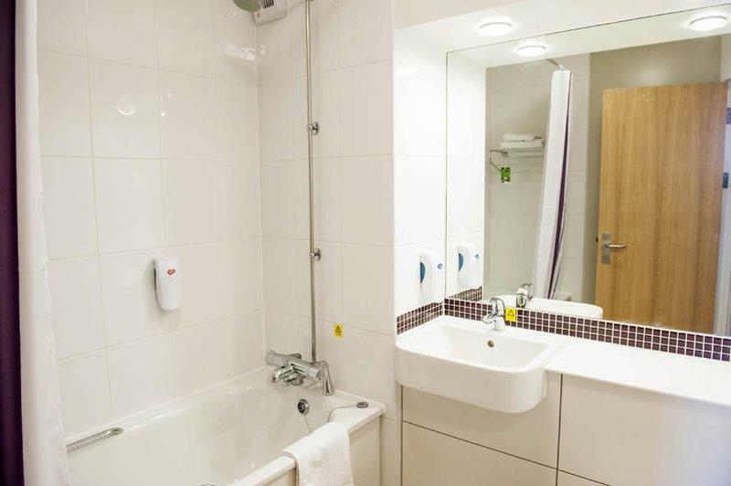 Premier Inn Ashford Central Ngoại thất bức ảnh